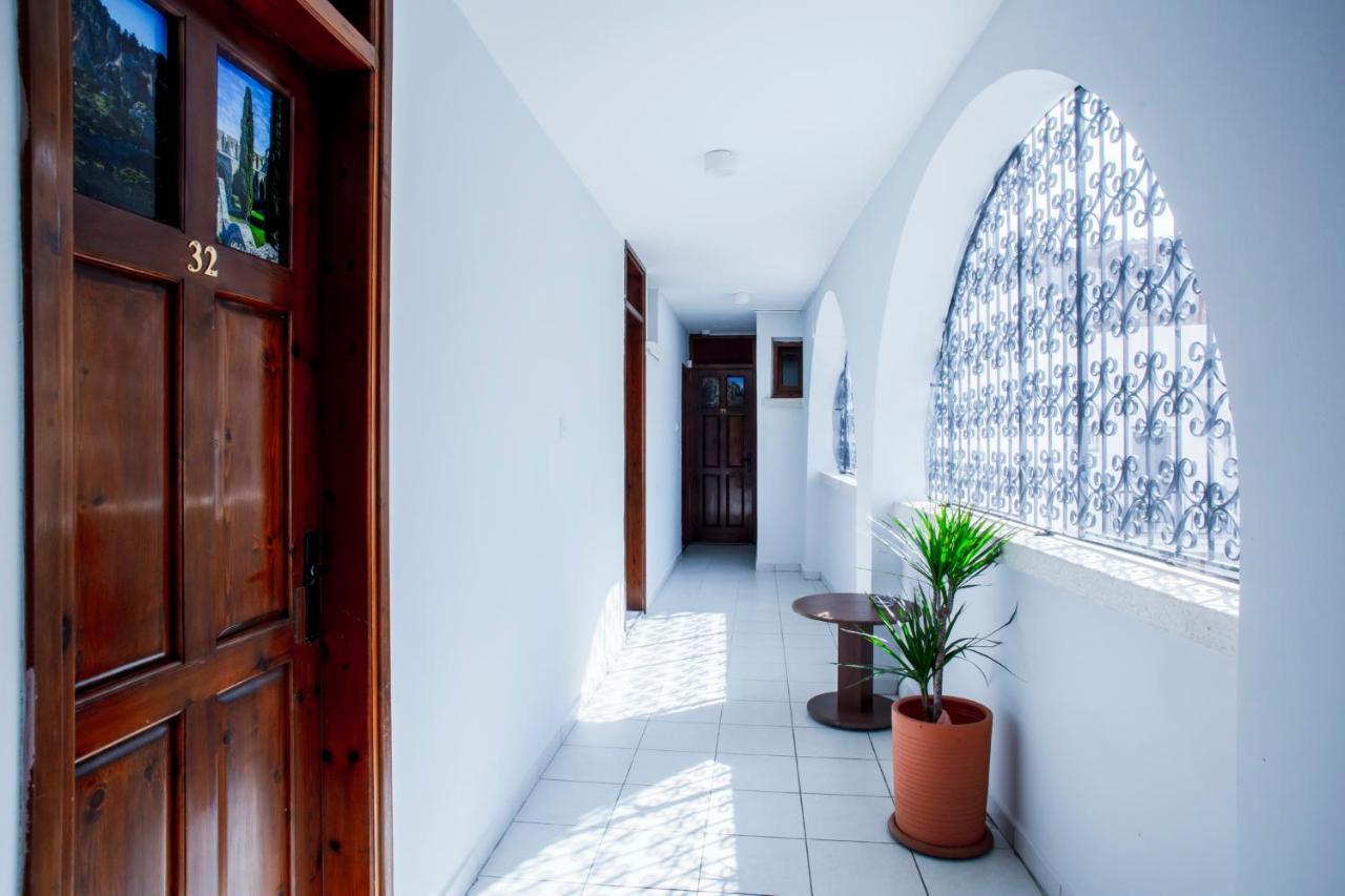 Homelike Guest House Kyrenia  Bagian luar foto