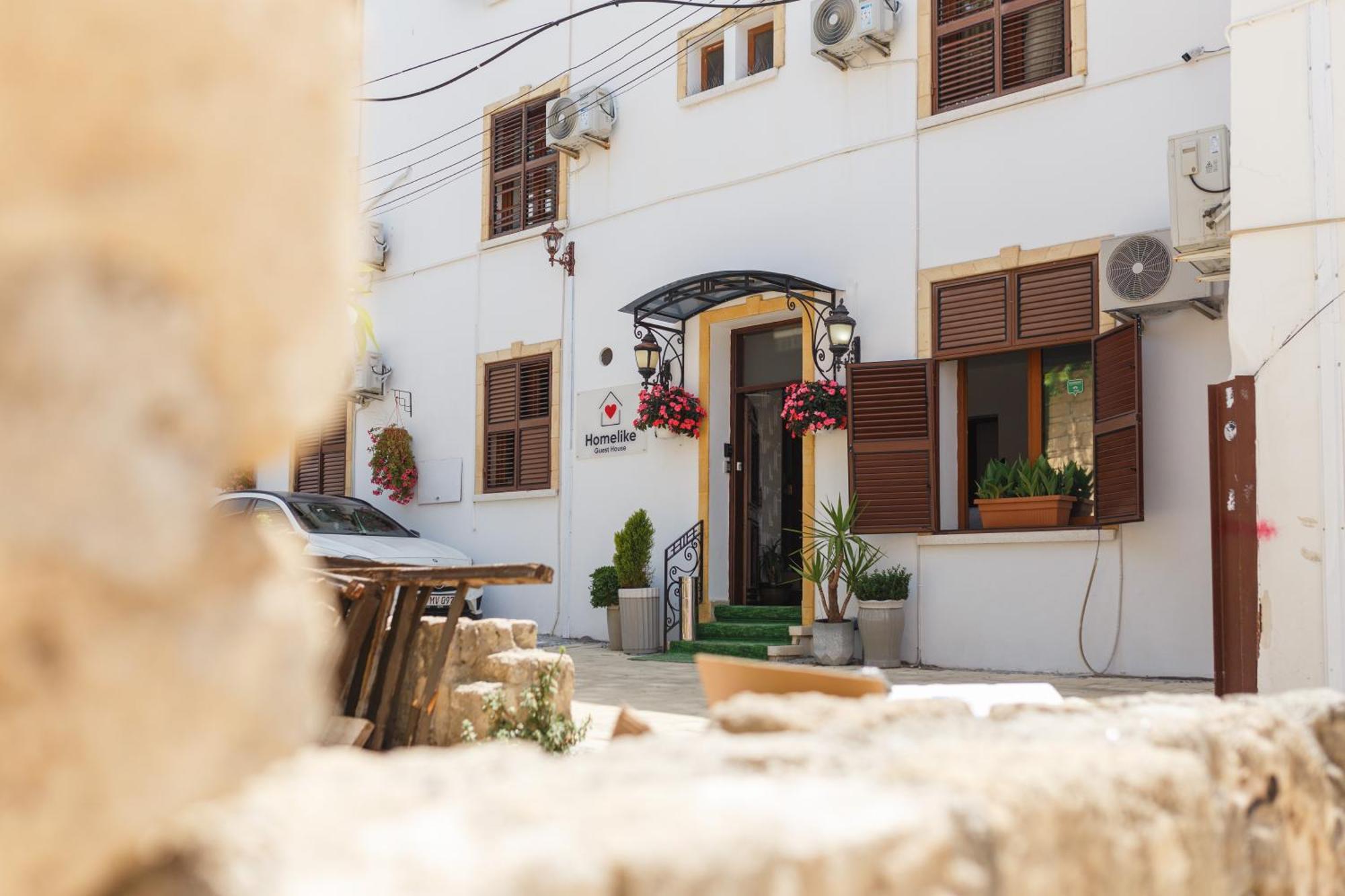 Homelike Guest House Kyrenia  Bagian luar foto