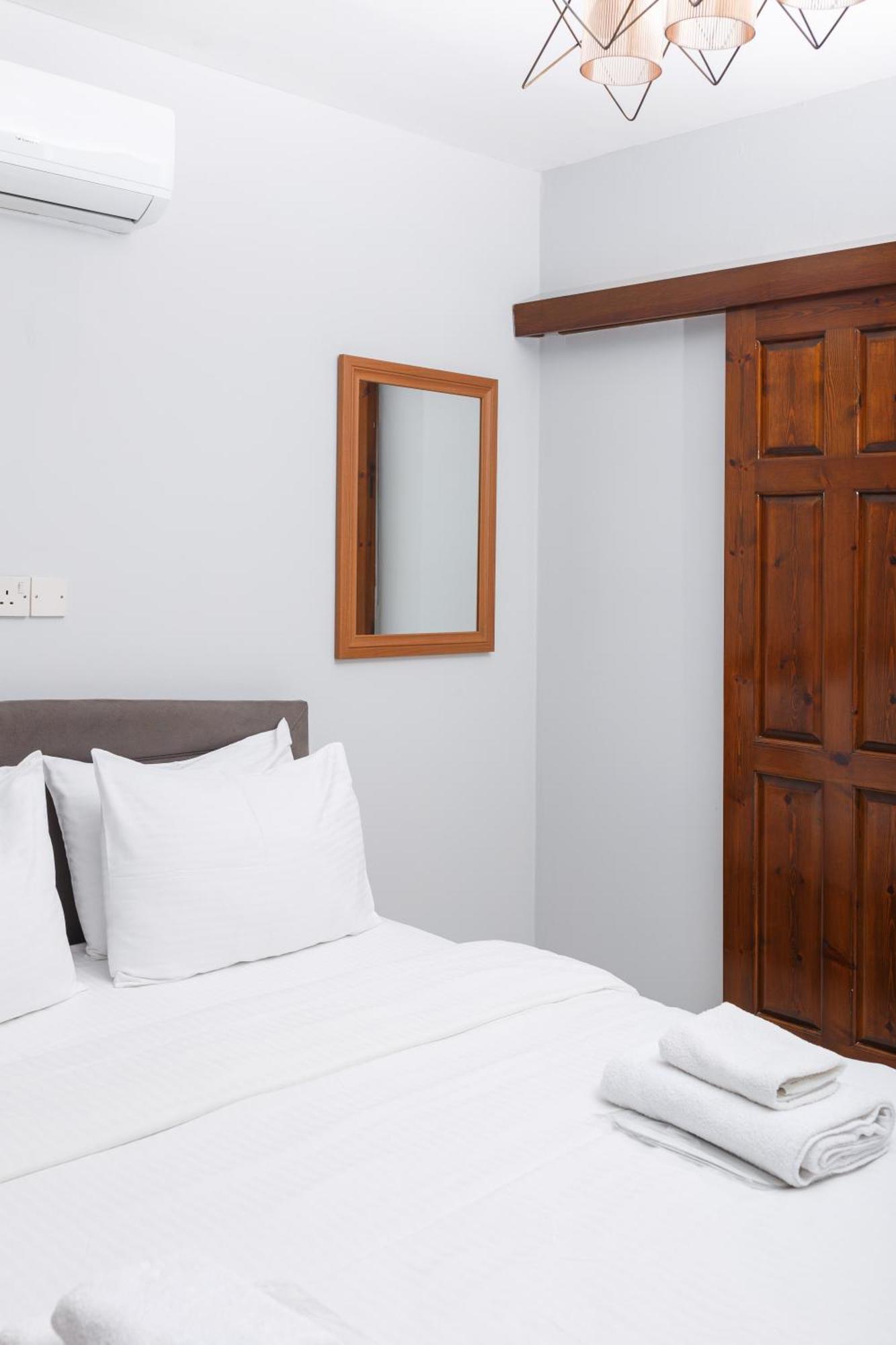 Homelike Guest House Kyrenia  Ruang foto